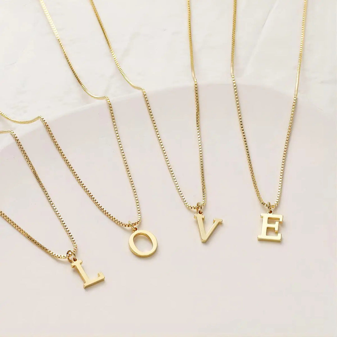 Anaïs™ | Collier Initiale au Charme Personnel