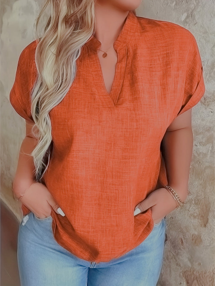 Mila™ | tshirt à col en v