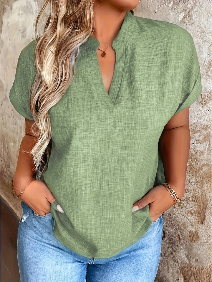 Mila™ | tshirt à col en v