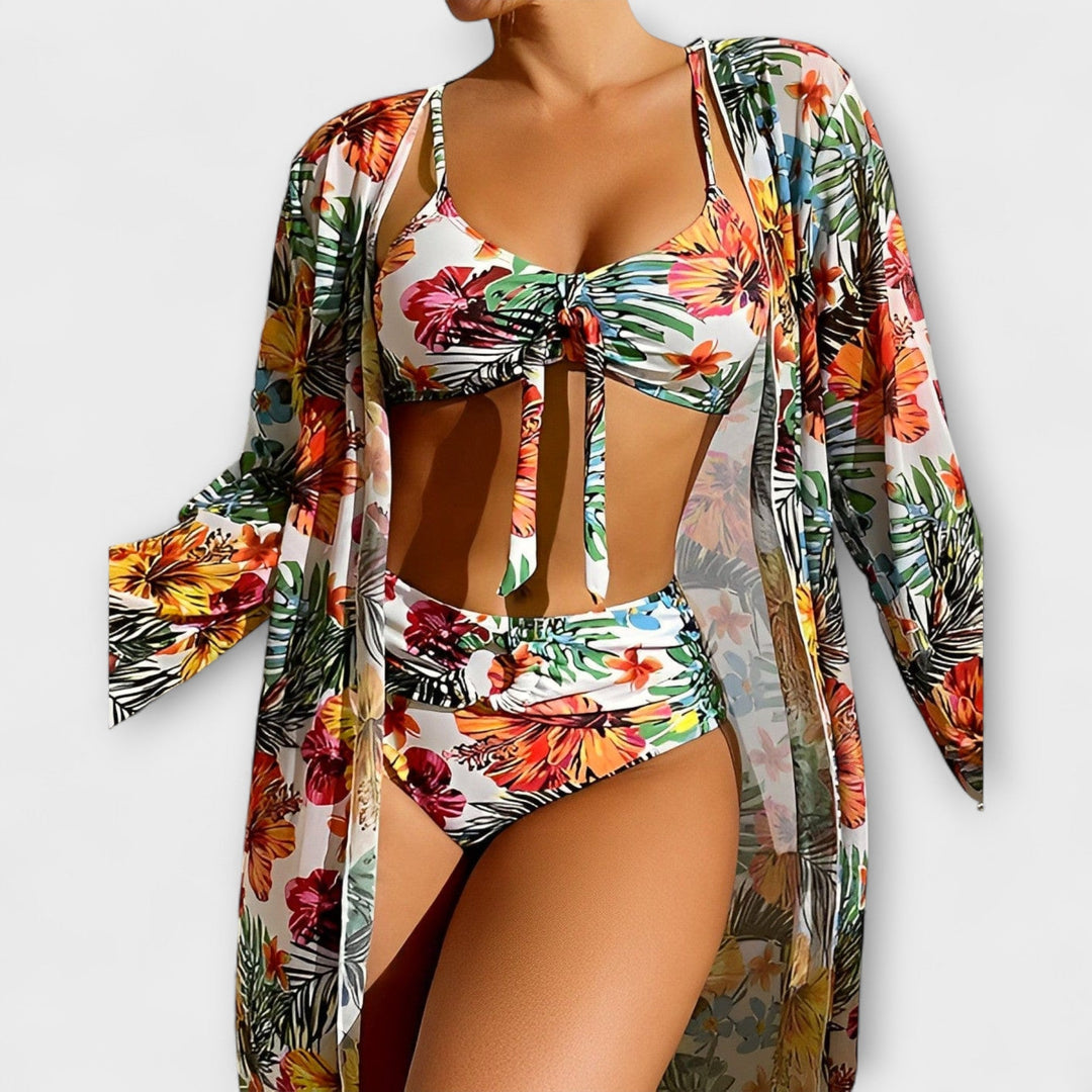 https://cdn.shopify.com/s/files/1/0754/5900/2625/files/bikini_set_blumenmuster_vorne_Crystalli3663-Photoroom.jpg?v=1745760538
